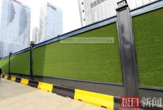 工地圍擋成為城市風(fēng)景線，武漢地鐵新型裝配式圍擋亮相